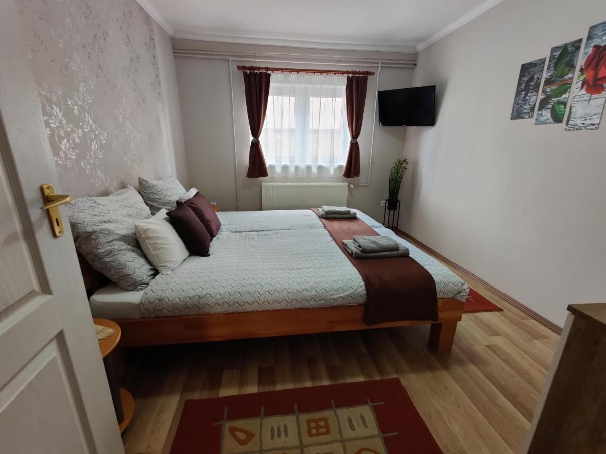 Katalin Apartmanhaz Μίσκολτς Εξωτερικό φωτογραφία